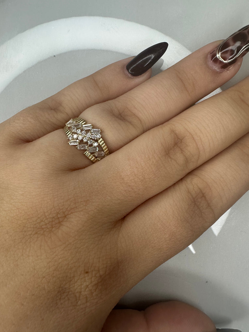 Anillo Clásico de Oro 10K – Talla 7