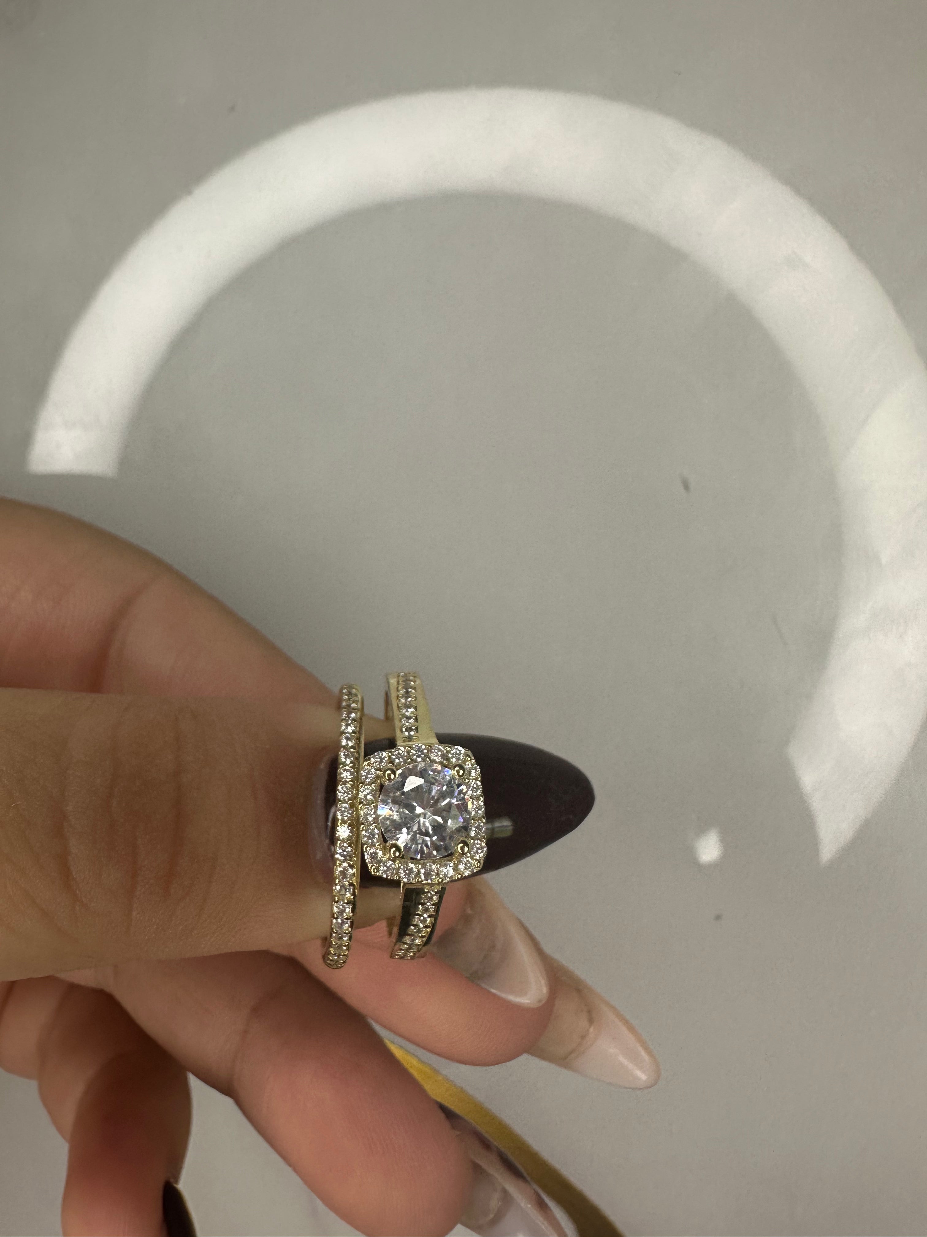 Anillo de Compromiso y Matrimonio en Oro 10K – Talla 7.5
