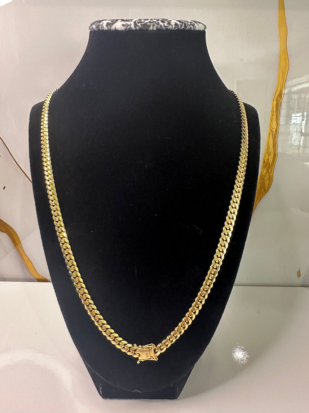 Cadena Cubana Sólida en Oro 10K – 24" | 5.5 mm