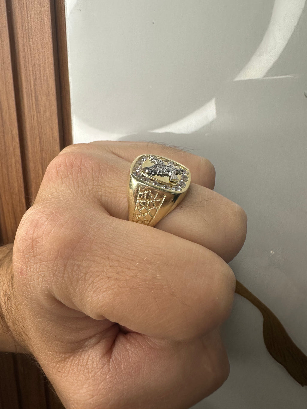 Anillo para Hombre con Águila – Oro 10K | Talla 10.5
