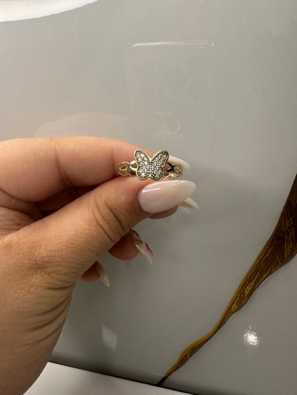 Anillo de Mariposa para Mujer – Oro 10K | Talla 8.5