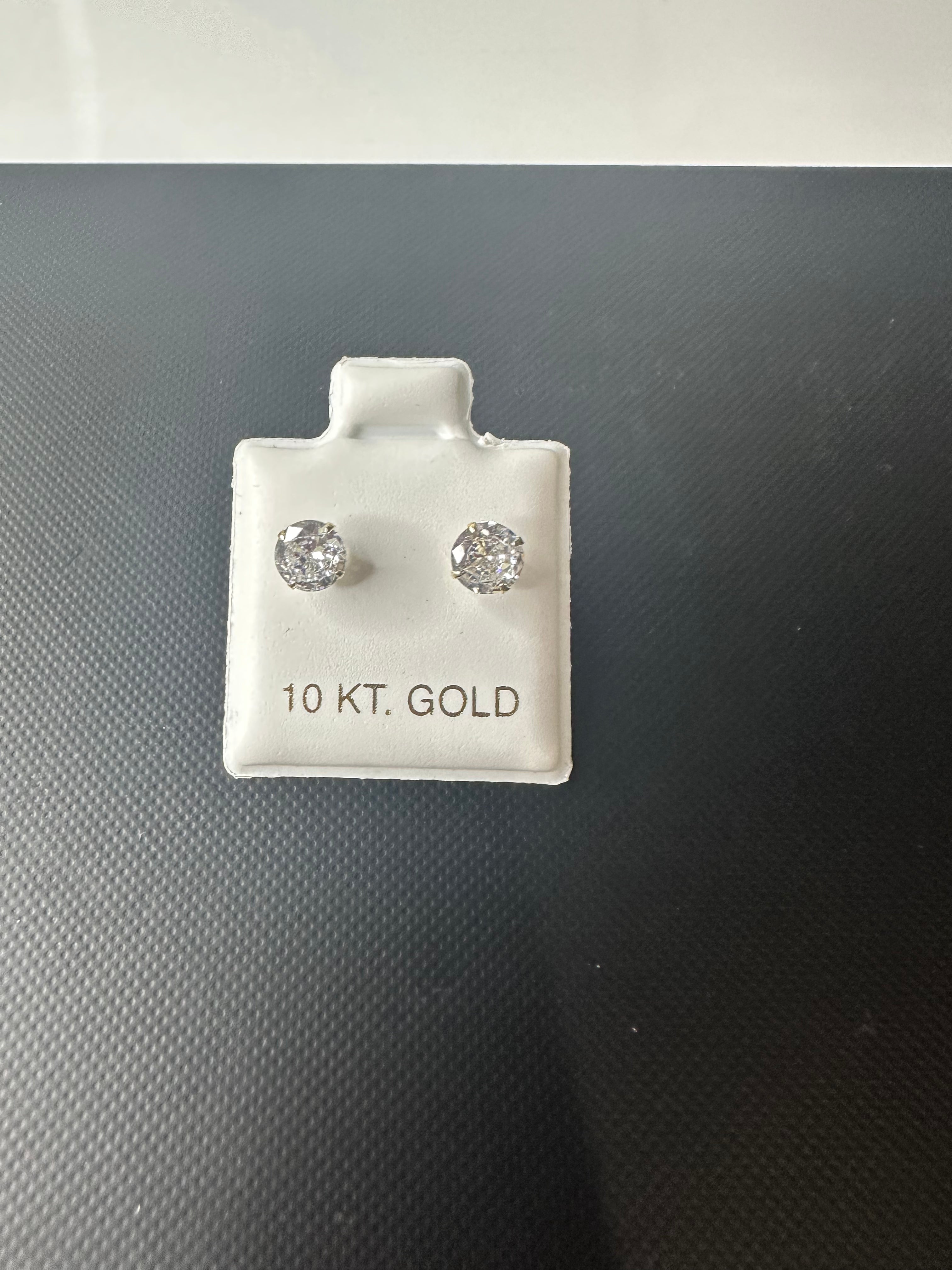 Aretes con Piedra y Cierre de Seguridad para Bebé – Oro 10K