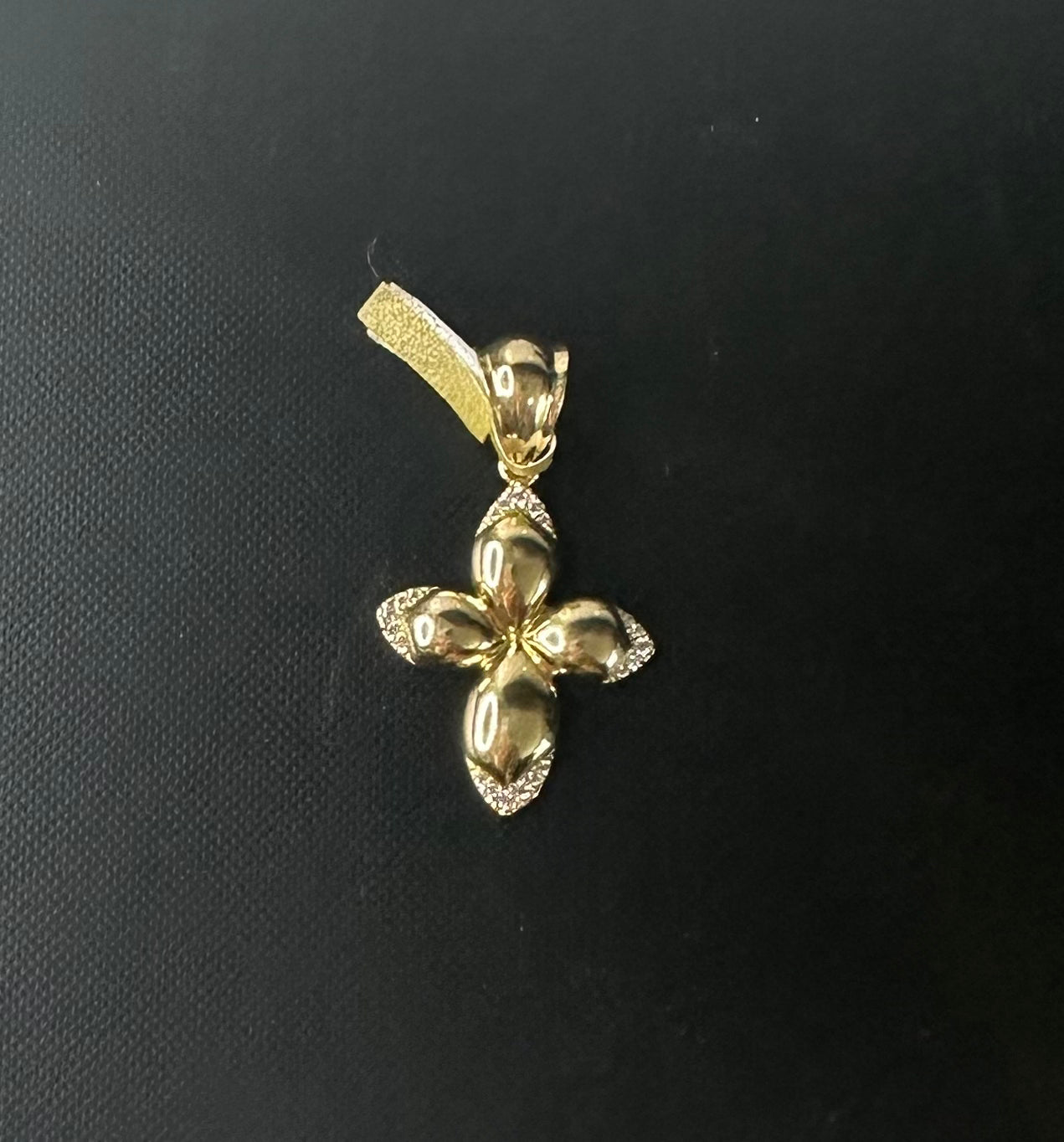 Dije Cruz Floral - Oro 10k
