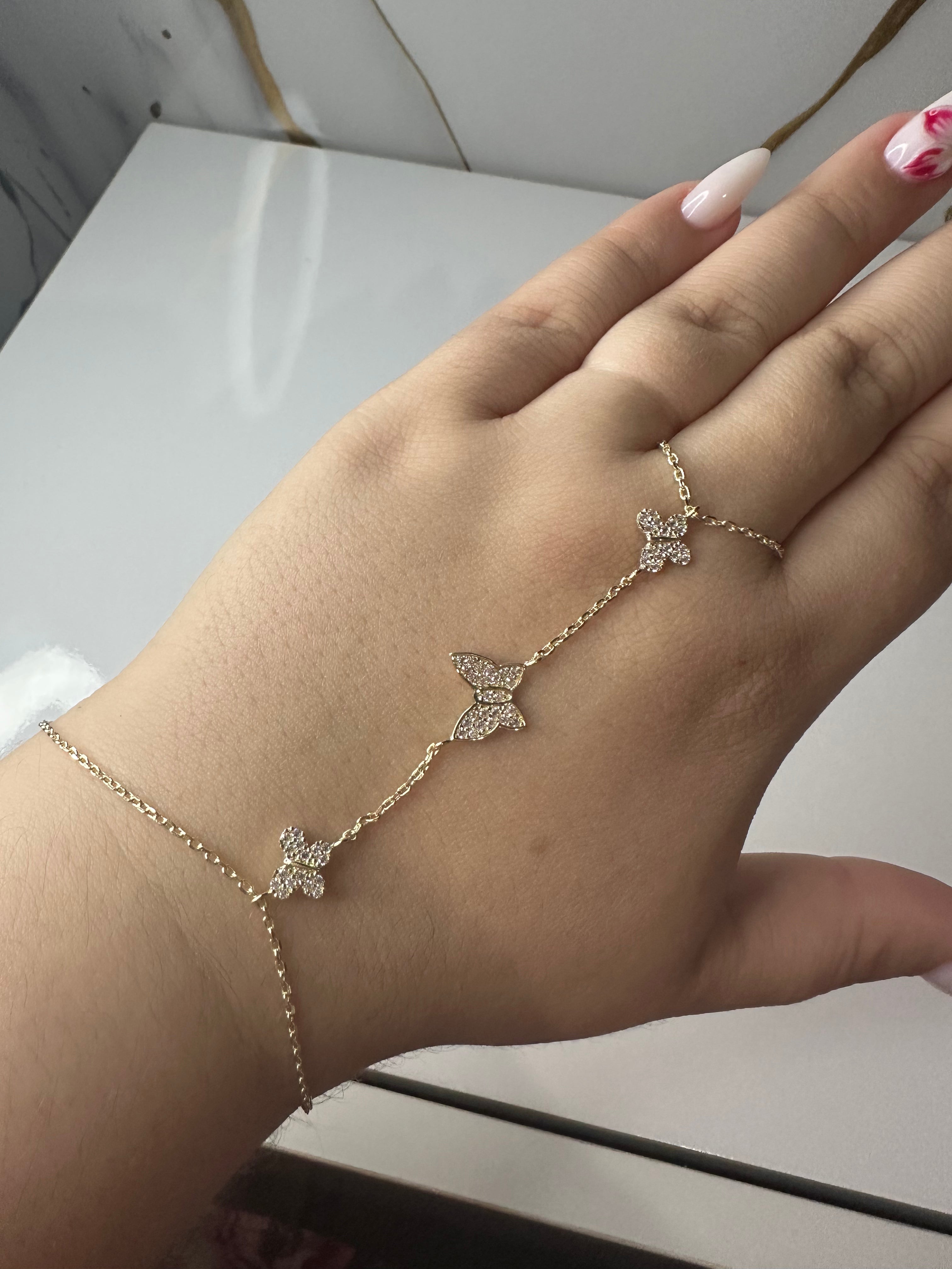 Pulsera Anillo (Hand Chain) Mariposa – Oro 10K