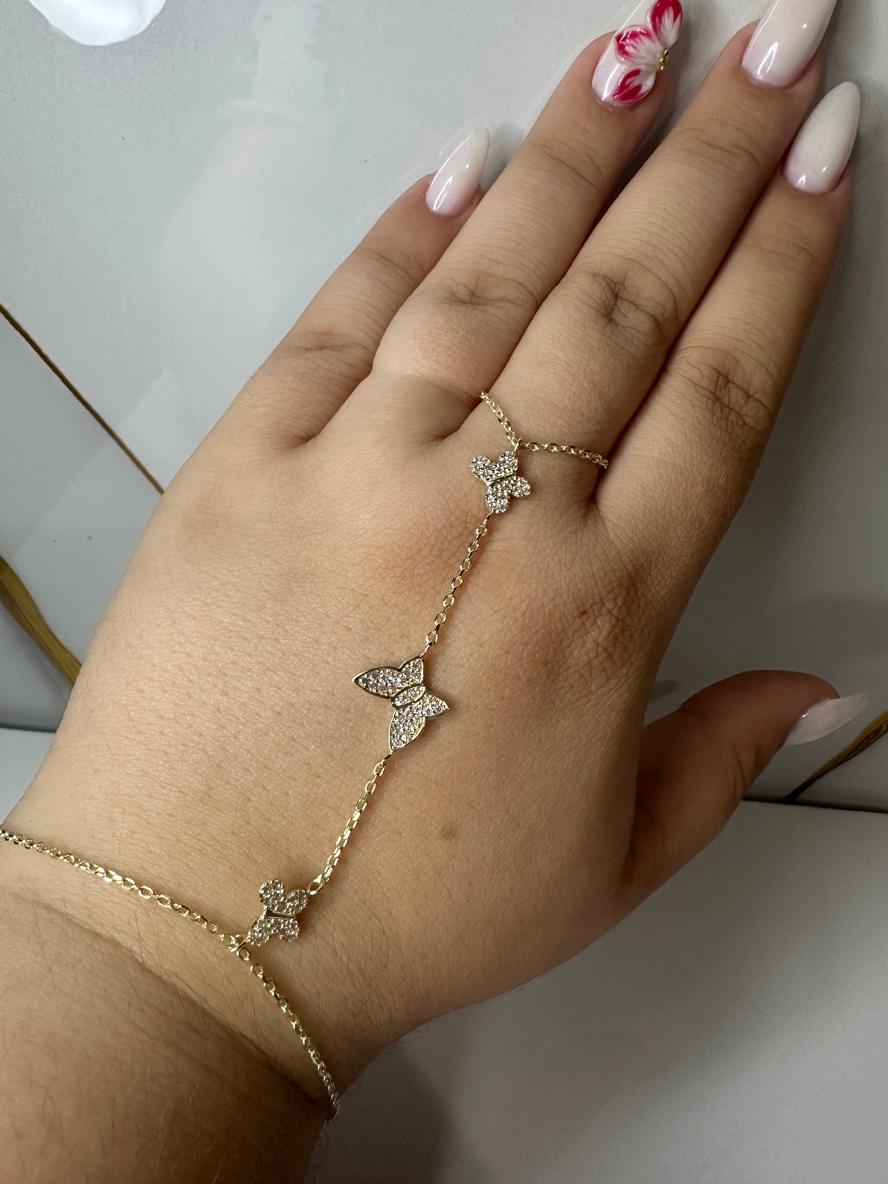 Pulsera Anillo (Hand Chain) Mariposa – Oro 10K