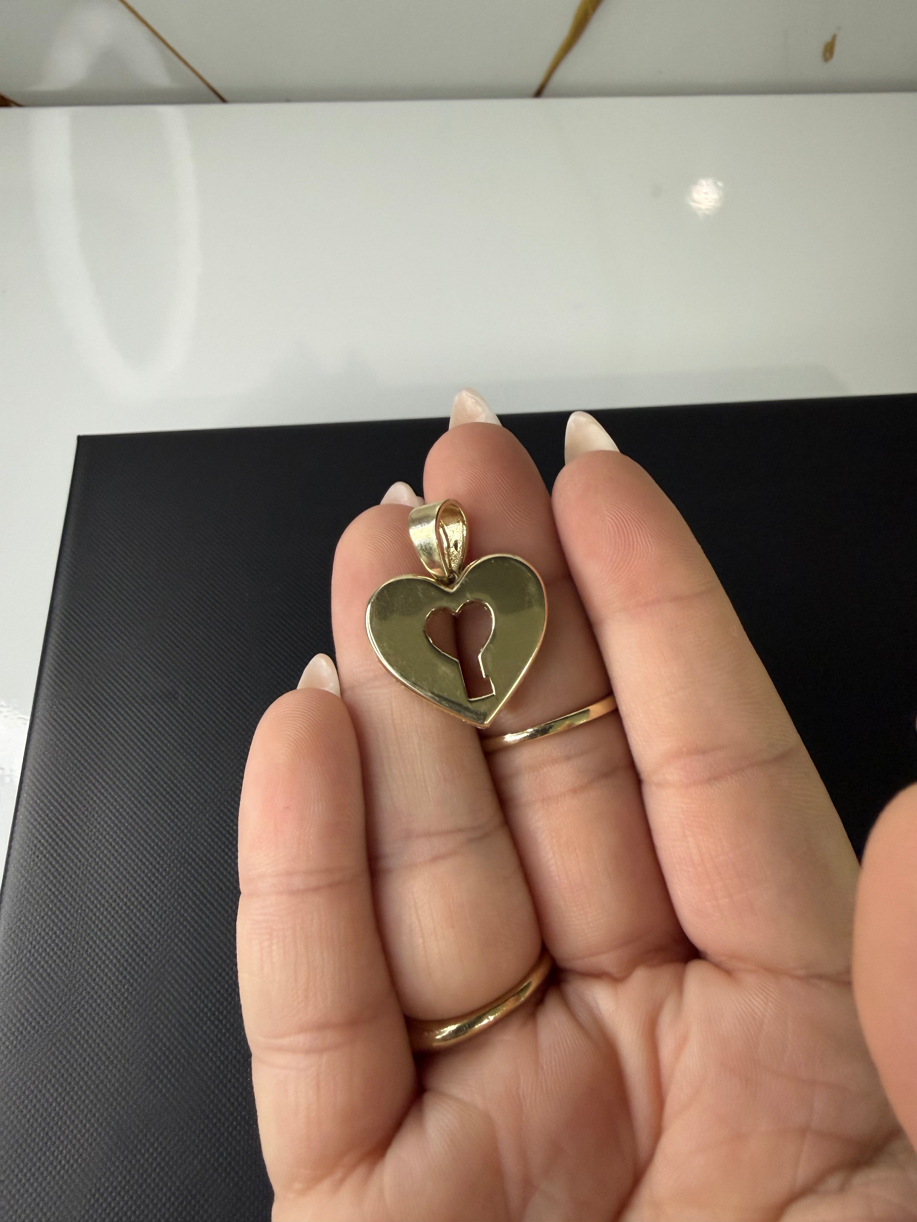 Dije Corazón con Cerradura – Oro 10k
